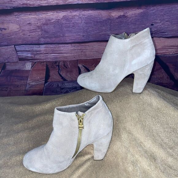 Penelope women’s heeled shoes sized 7.5 - Picture 2 of 9